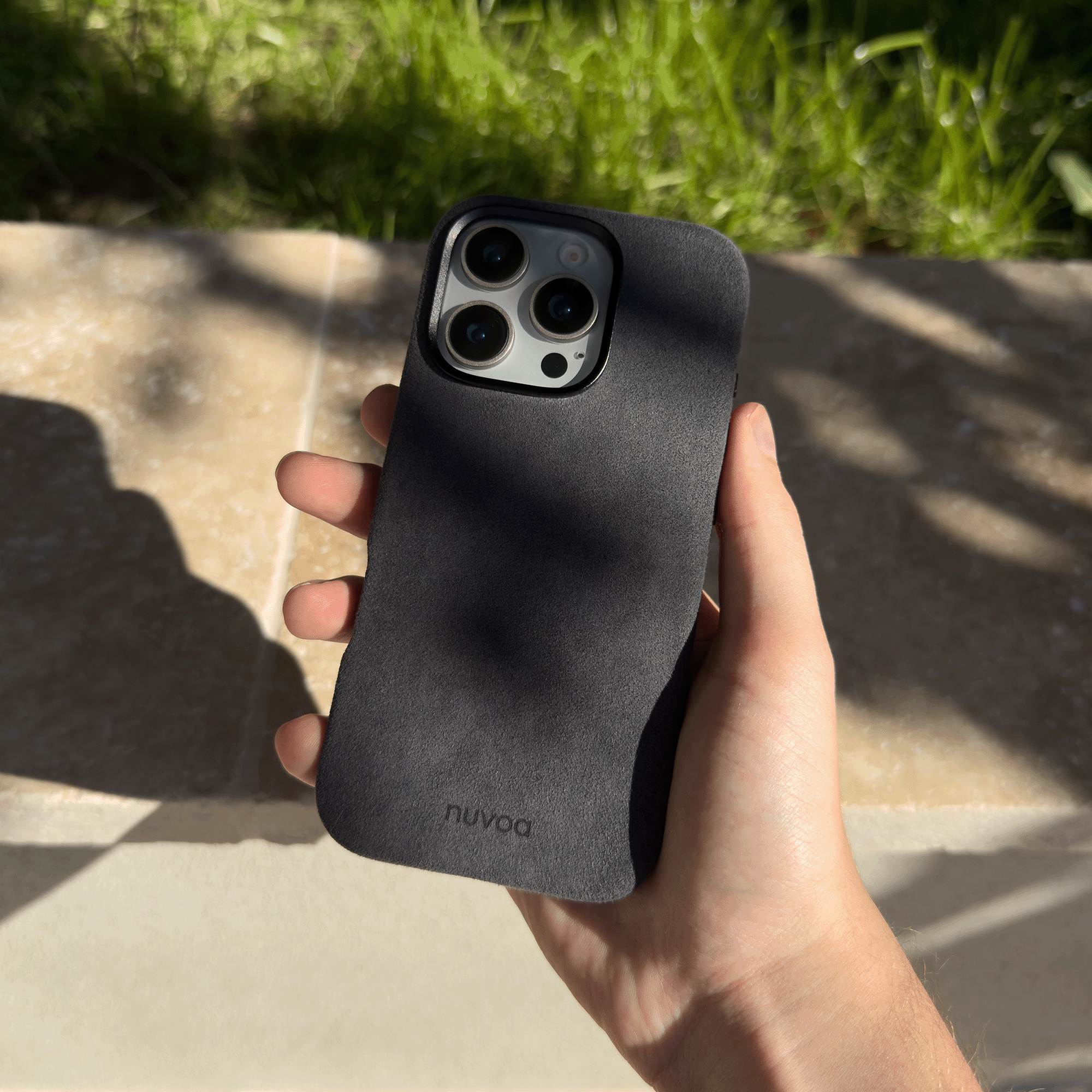 Alcantara iPhone Hülle - Space Grau
